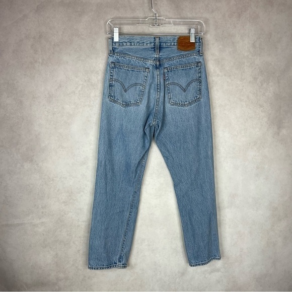 Levi's Wedgie Straight Authentically Yours Light Blue Wash Jeans Women's Size 25 - Picture 10 of 10